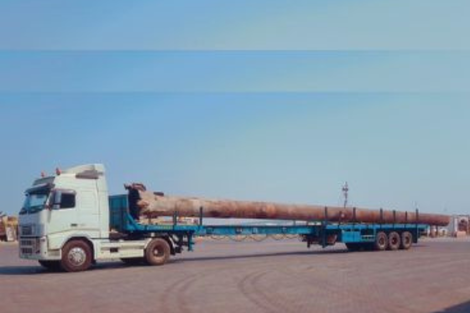 Long Flatbed Trailers